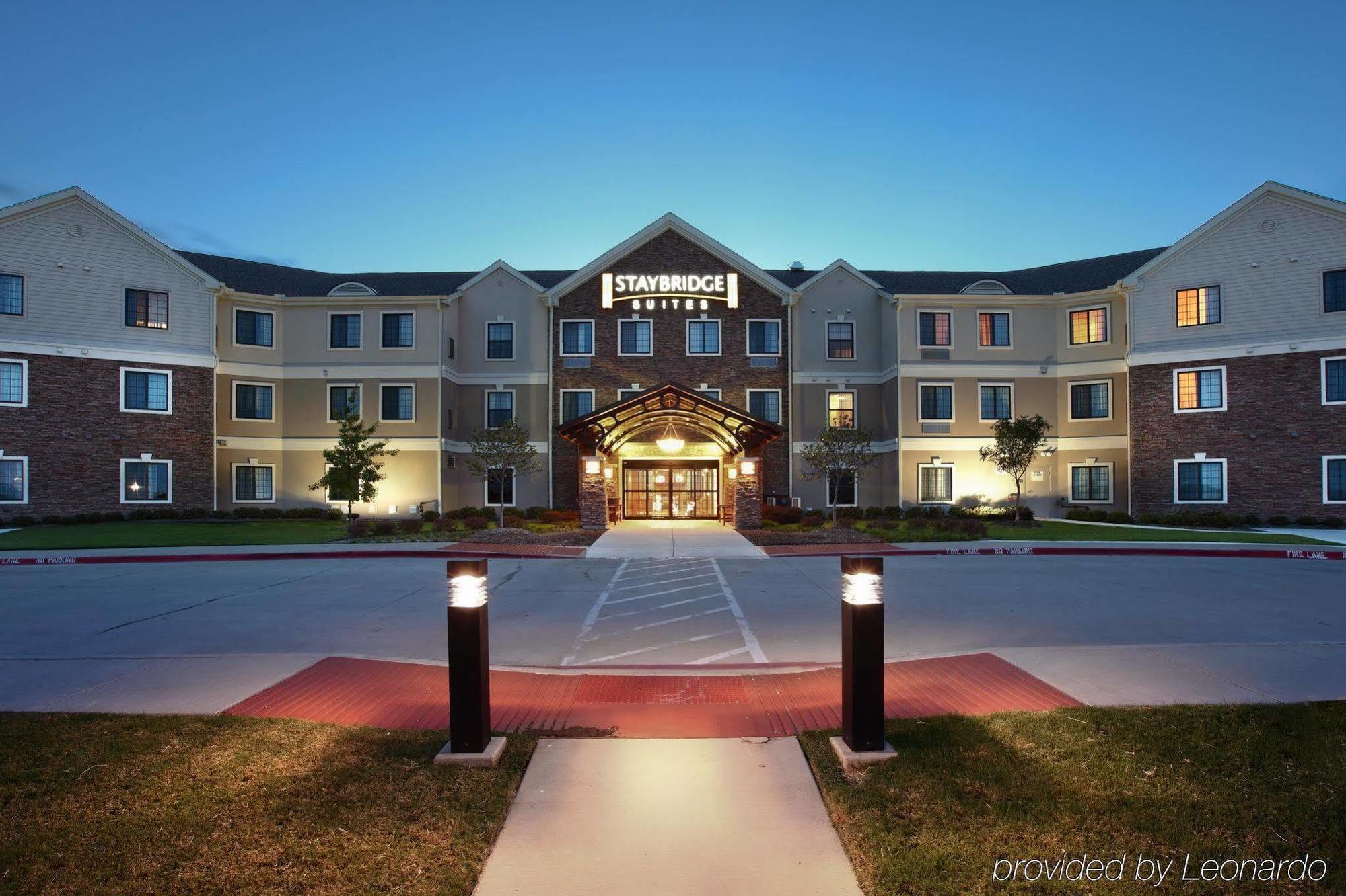 Staybridge West Worth By Ihg Hotel 3*