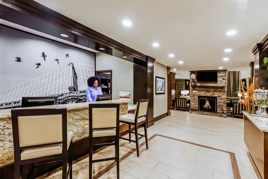 Hotel Staybridge West Worth By Ihg 3*
