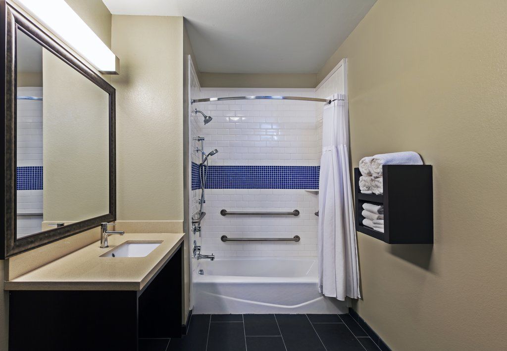 Staybridge West Worth By Ihg