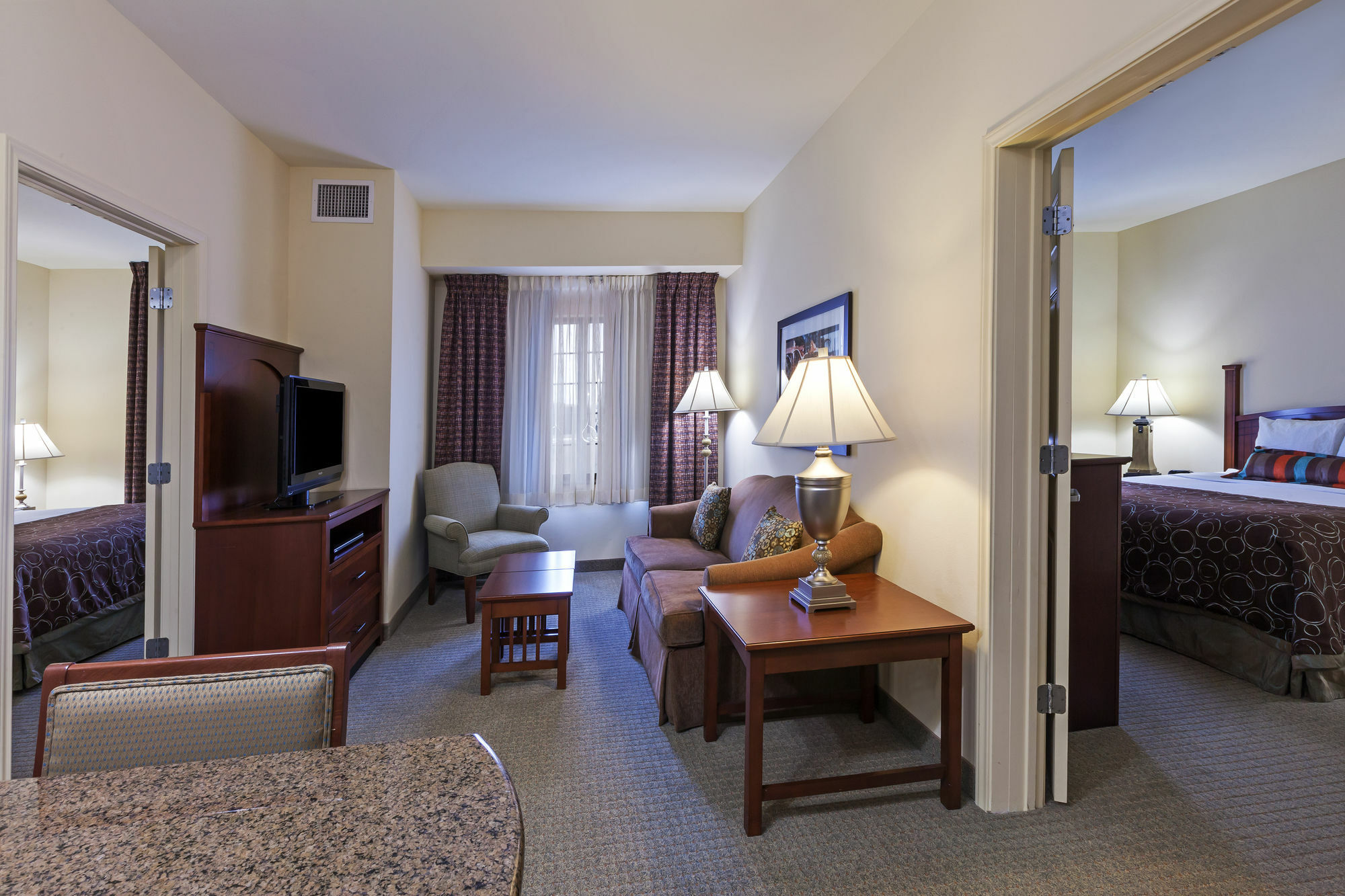 Hotel Staybridge West Worth By Ihg 3*