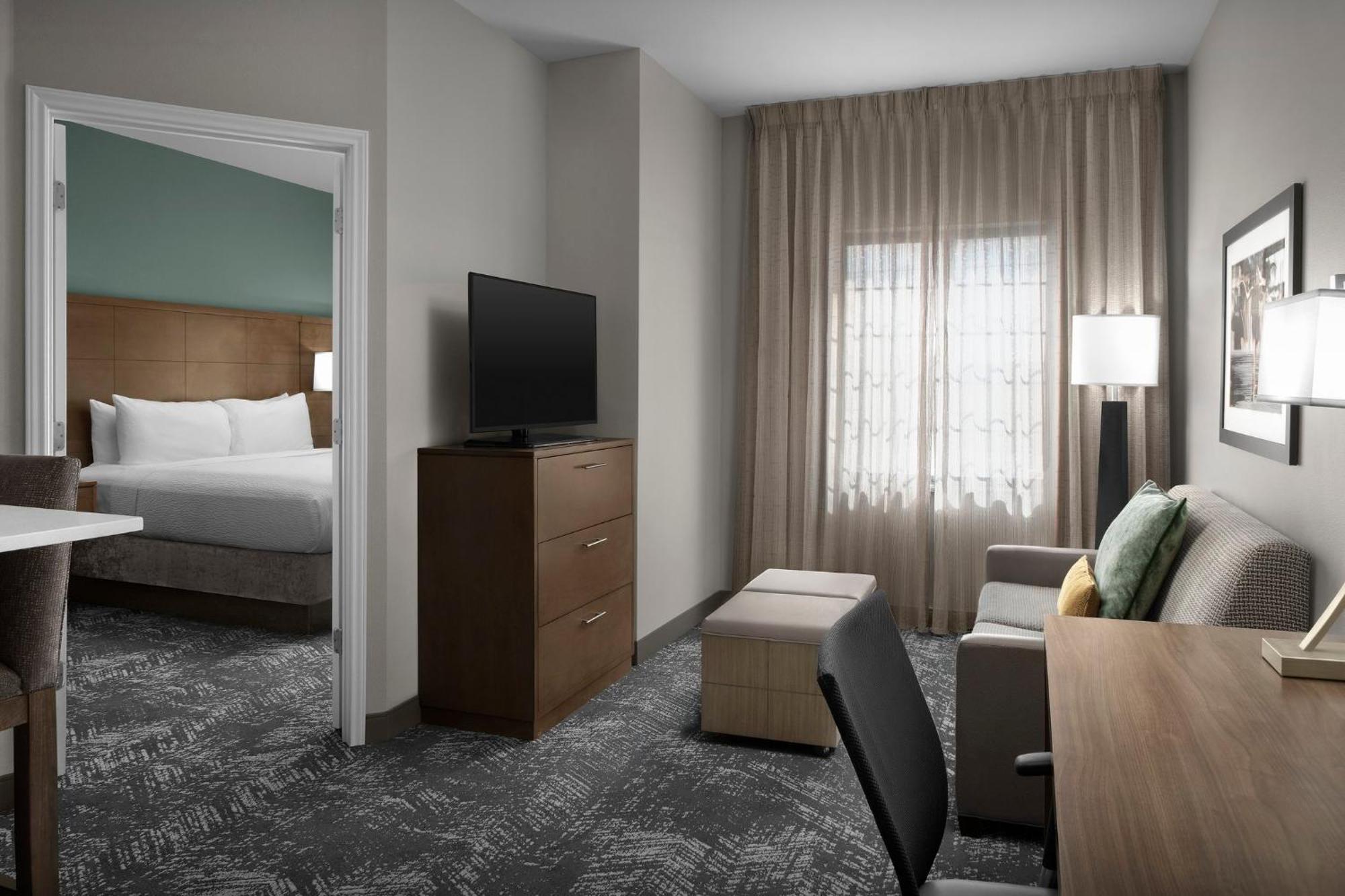 Hotel Staybridge West Worth By Ihg 3*