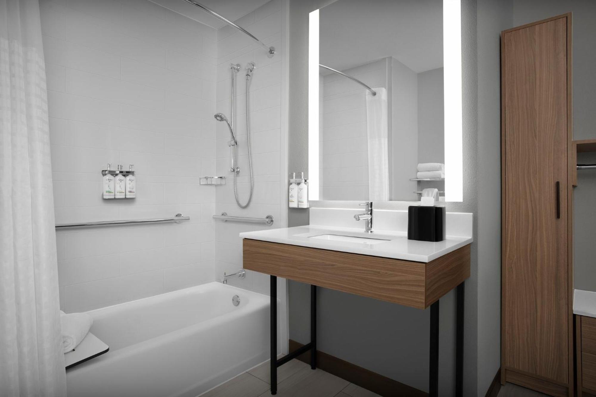 Staybridge West Worth By Ihg