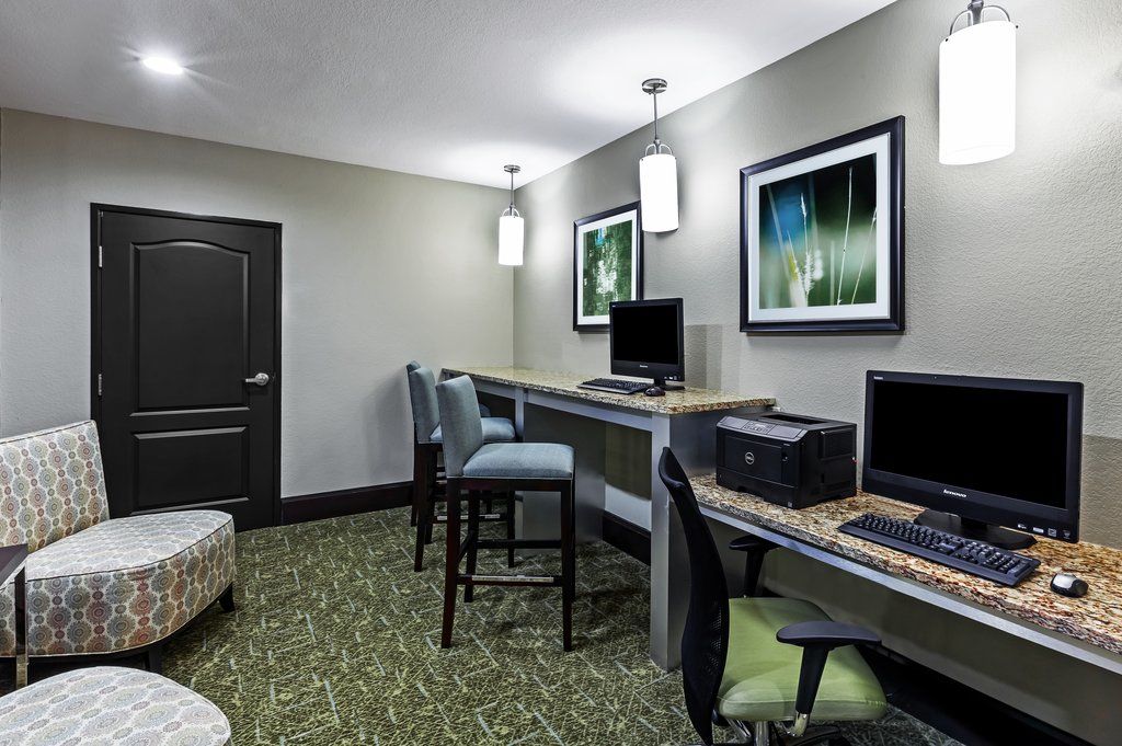 Hotel Staybridge West Worth By Ihg 3*